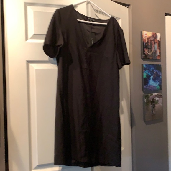 Dress - Picture 1 of 2